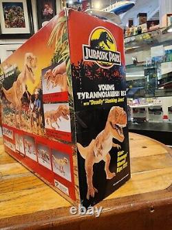 1993 Kenner Jurassic Park, Young Tyrannosaurus Rex with Deadly Slashing Jaws