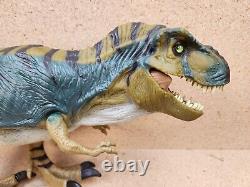 1997 Hasbro Jurassic Park JP28 Bull T-Rex Complete withPod & Working Sound READ