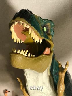 1997 Hasbro Jurassic Park Lost World JP28 Bull T-Rex Works RARE Roars Dinosaur