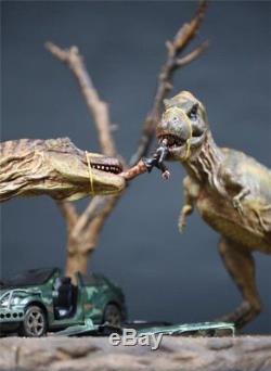 8436CM Dinosaur Jurassic World Tyrannosaurus Rex T-Rex Battle Resin Statue