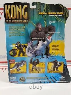 8th Wonder World Kong Vs Juvenile V-Rex Action Figure Playmates 2005 Signed