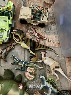 Huge VINTAGE JURASSIC PARK Kenner Figures Set, 3 Vehicles, Dinosaurs, 50+ Pieces