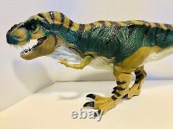 Jurassic Park JP28 Lost World Bull T-Rex With POD/Figure Hasbro