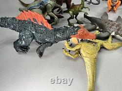 Jurassic Park Jurassic World Dinosaurs and Other Brand Toy Figures Lot 16 piece