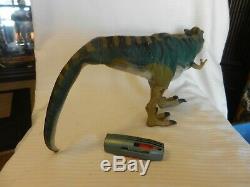 Jurassic Park Lost World Electronic Bull T-Rex JP28 Dinosaur with Pod