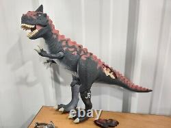 Jurassic Park Series 2 Carnotaurus Demon Dinosaur Figure 1993 Kenner COMPLETE