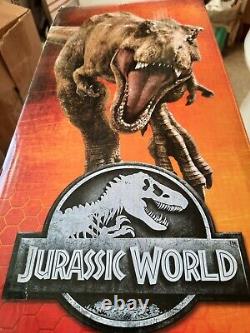 Jurassic World Tyrannosaurus Rex Roarin' Super Colossal Battle Damage Huge 40