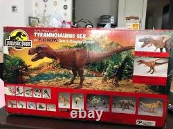 Kenner Jurassic Park TYRANNOSAURUS JP09 T-Rex Electronic Dinosaur Box USED F/S