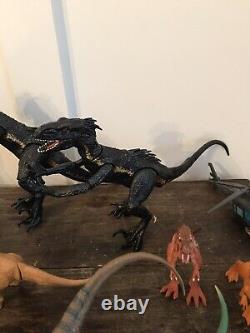 Lot of 20 Vintage Jurassic Park / World Dinosaur Figure Toy Raptor T Rex