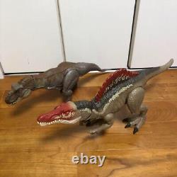 Mattel Jurassic World Biting! T-Rex VS. Biting! Spinosaurus HDH78