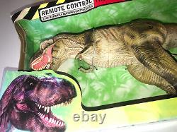 NIB Jurassic Park 1997 Lost World Bull Tyrannosaurus Rex T-Rex JP28 Vintage