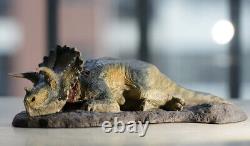 REBOR Tyrannosaurus rex KING T-REX Triceratops the fallen queen Dinosaur Statue