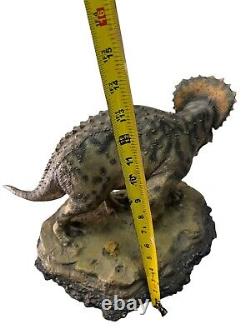 Sideshow Dinosauria Triceratops Statue Dinosaur Extremely Rare Damaged Horn