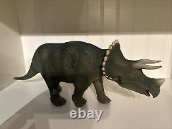 Vintage 1993 Jurassic Park Triceratops and Lost World Bull T-Rex