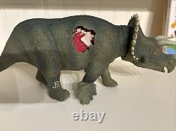 Vintage 1993 Jurassic Park Triceratops and Lost World Bull T-Rex