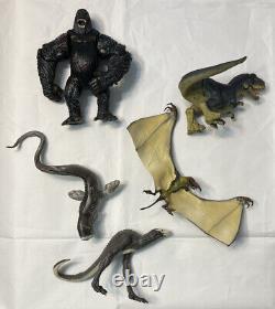 Vintage 8th Wonder World King Kong Skullcrawler V-Rex Figure Playmates 2005 Lot