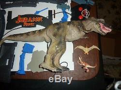 Vintage Jurassic Park Command Compund Playset Kenner withT-Rex/Dinosaurs/Parts